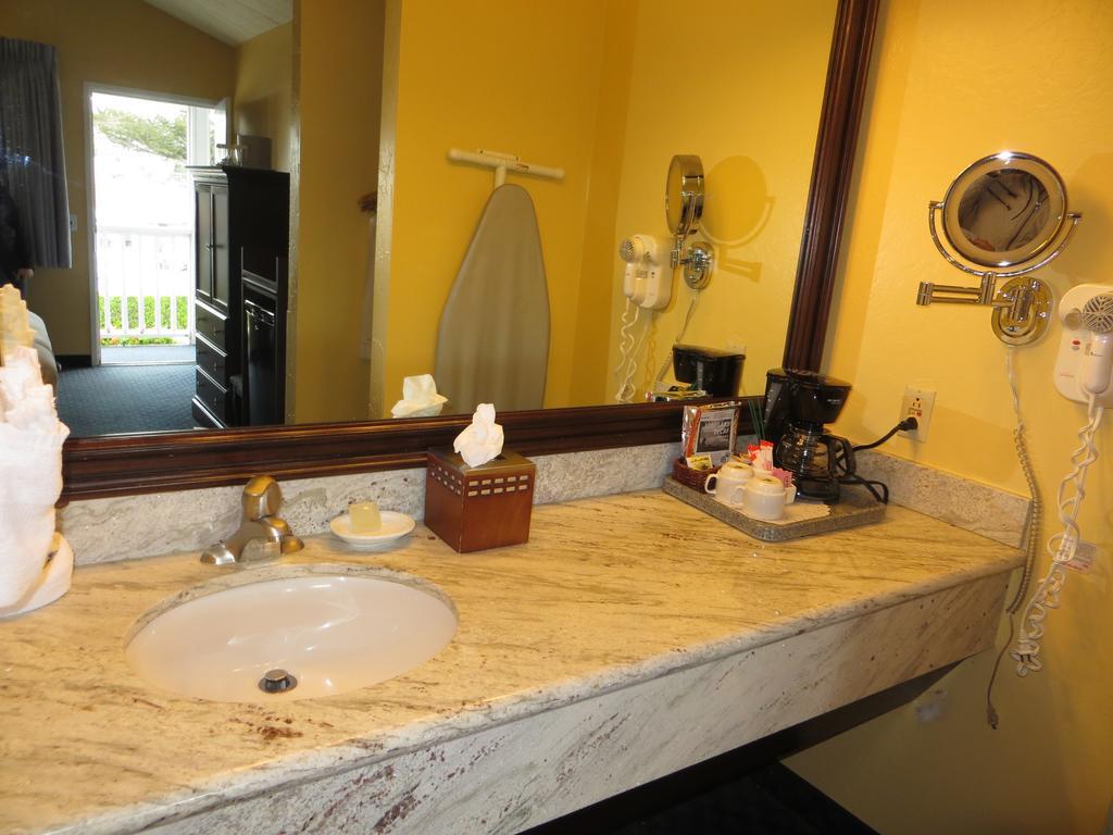 Monterey Bay Lodge Luaran gambar